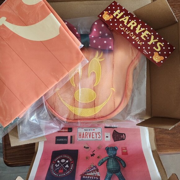 Harveys Disney Halloween Minnie Pumpkin Crossbody & Dust Bag Limited Edition NWT - Picture 15 of 16
